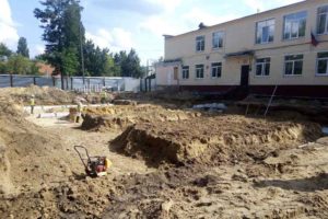 В Брянске вырыли котлован под пристройку к детской школе искусств №10