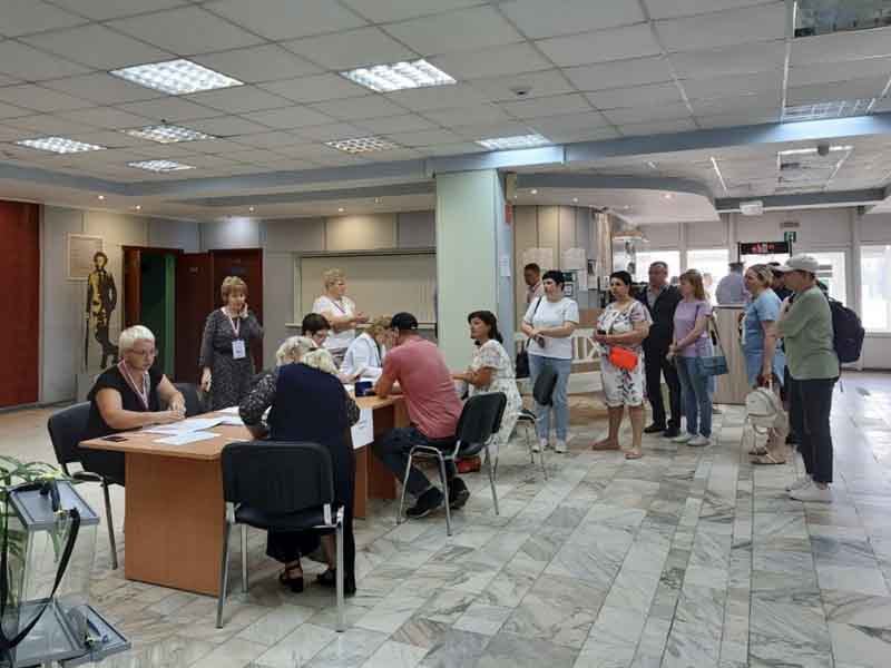В Брянске начались выборы законодательных органов для новых российских регионов
