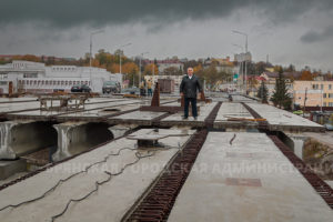Славянский мост: строители уже могут перейти с одного берега на другой