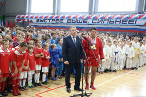Владимир Путин внезапно открыл ФОК «Бежица» в Брянске. По видеосвязи из Перми
