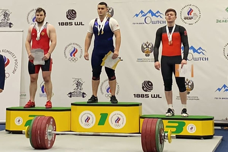 Брянский спортсмен стал абсолютным победителем первенства России по тяжёлой атлетике