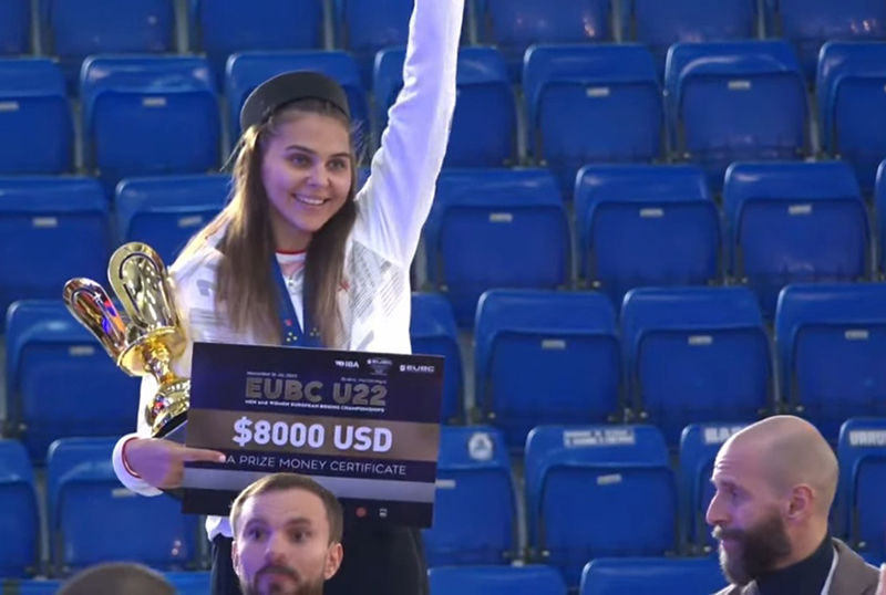 Брянская спортсменка стала победительницей юниорского первенства Европы по боксу