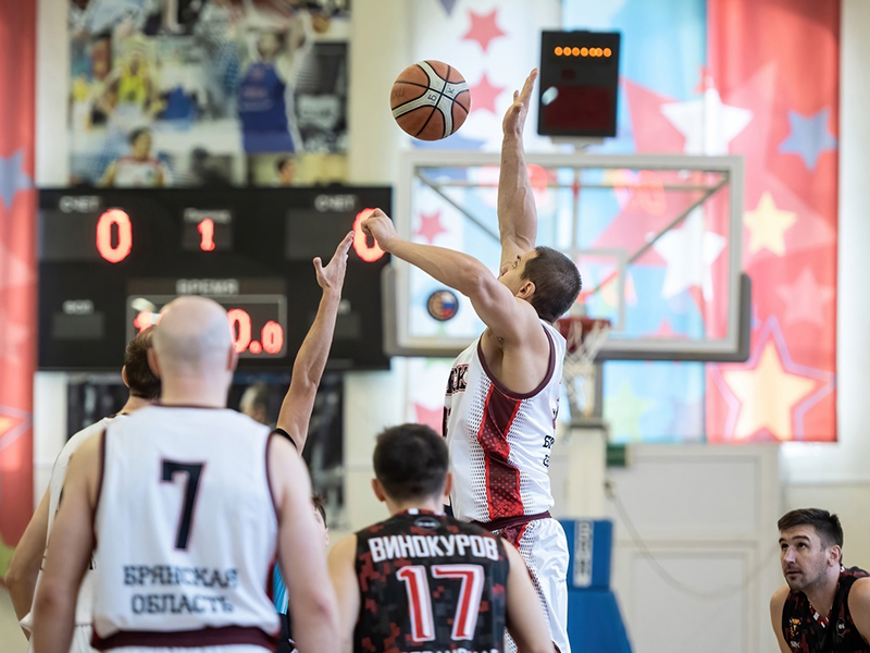 Баскетболисты «Брянска» остались третьими по итогам выезда в Рязань