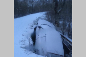 ДТП в Рогнедино: легковой автомобиль провалился на ветхом мосту