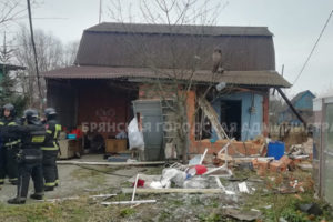 Взрыв в Брянске: дровяной котёл разнёс пристройку жилого дома