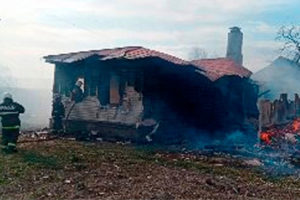 Пожар в Карачеве: отец троих детей осуждён за их смерть в огне
