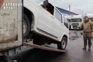 Брянские активисты ОНФ отправили на передовую внедорожники и пять тонн груза