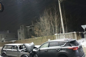 ДТП в Брянске: кроссовер протаранил «Ниву», травмирован водитель российского внедорожника