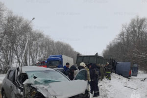 Массовое ДТП под Карачевом: сообщается о троих погибших в столкновении трёх машин