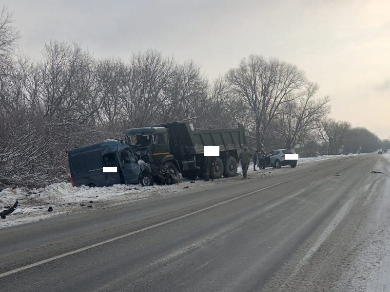Трое погибших ехали в одной «ГАЗели»: подробности ДТП под Карачевом