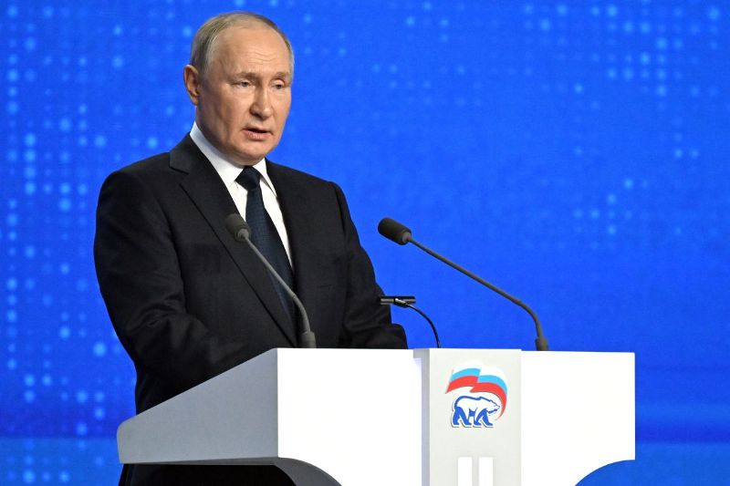 Владимир Путин выдвинут кандидатом в президенты, съезд ЕР единогласно поддержал его кандидатуру