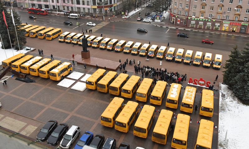 Школы Брянской области получили в своё распоряжение 49 новых автобусов