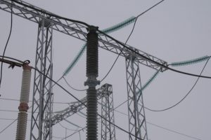 Специалисты компании «Россети» обновили опорно-стержневую изоляцию на брянских энергообъектах