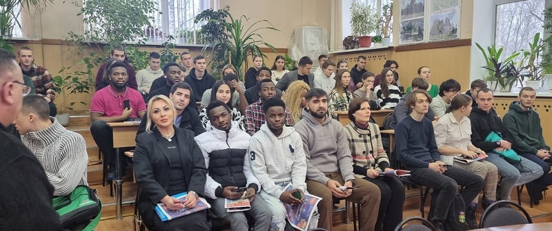 Московский режиссёр провёл миссионерскую встречу с иностранными студентами БГИТУ