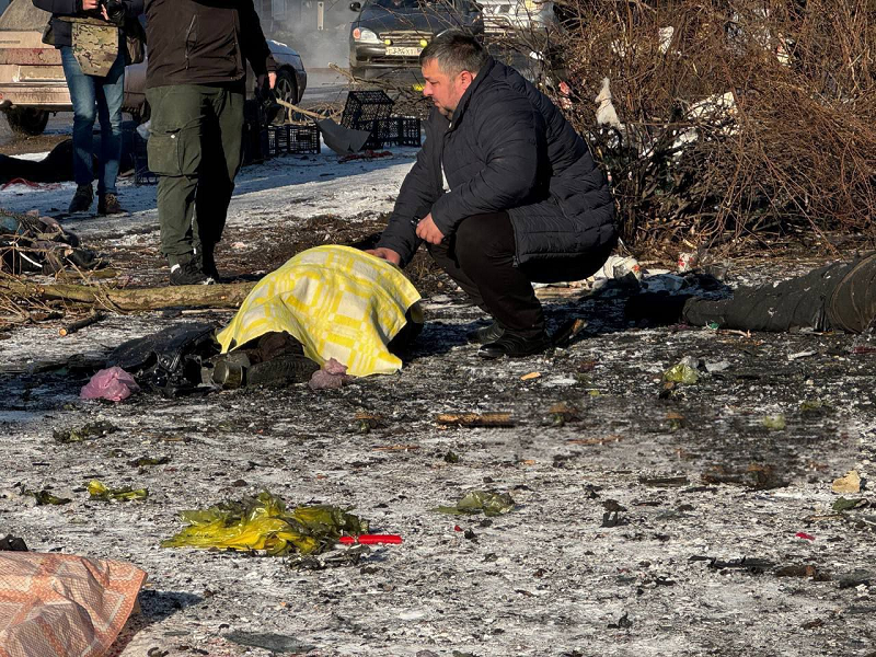 Государственный терроризм Украины: ракетный обстрел рынка в Донецке унёс 25 жизней взрослых и детей