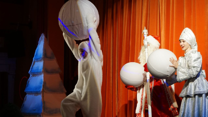 Брянский театр кукол завершил новогодний «сказочный марафон»
