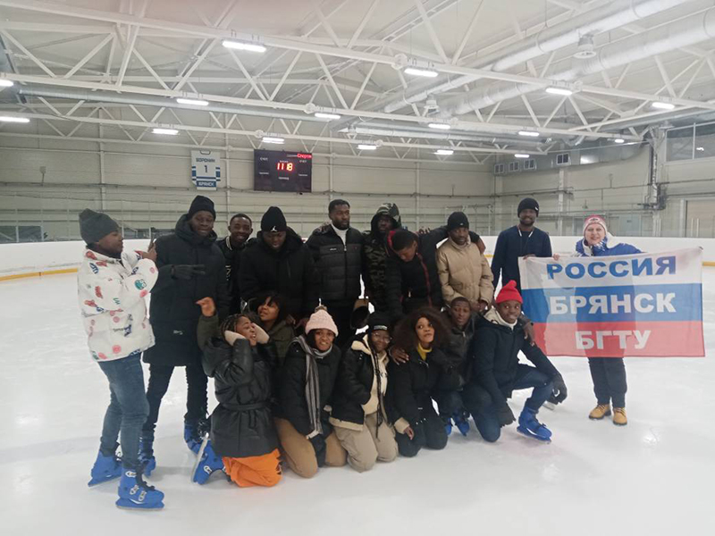 Black Hockey: в Брянске вышла на лёд начинающая сборная Африки по хоккею