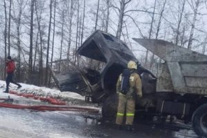 Пожар на брянской дороге: сгорел КамАЗ, жертв нет