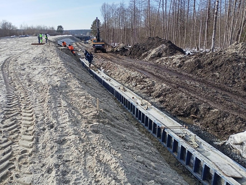 Строители нового моста в Фокино готовят дорожное полотно под дорогу к мосту