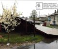 Съехавшая крыша в Фокино едва не убила ребёнка, собственники дома должны заплатить полмиллиона рублей