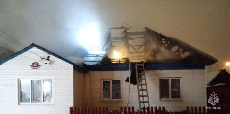 Пожар в Дятьково: ночью горел жилой дом, жертв нет