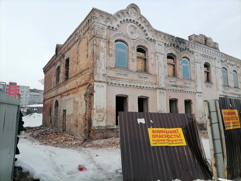 Историческое здание канатной фабрики в центре Брянска «реставрируется» в руины