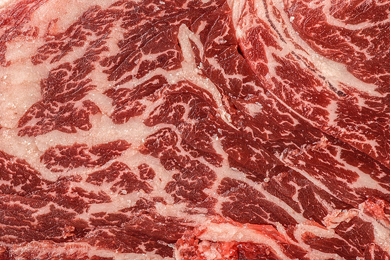 Компания «Мираторг» презентует на «Продэкспо-2024» новые «мясные бриллианты» — стейки из говядины вагю