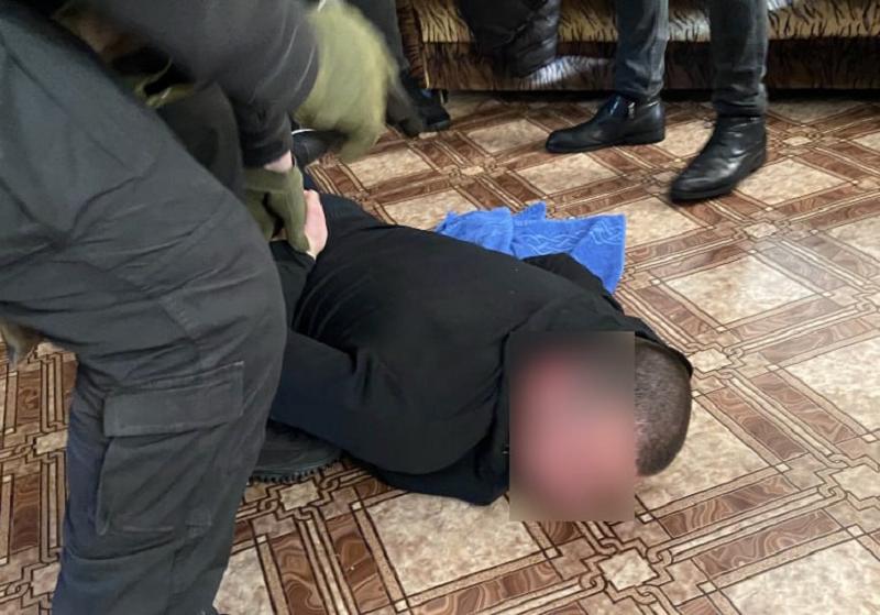 Полицейские задержали в Карачеве дебошира, избившего до полусмерти посетителя брянского ресторана «Ройал»