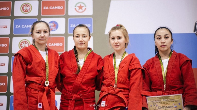 Брянская спортсменка стала второй на Всероссийском турнире по боевому самбо
