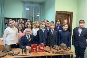 Брянская детская библиотека провела «Сталинградский» исторический час