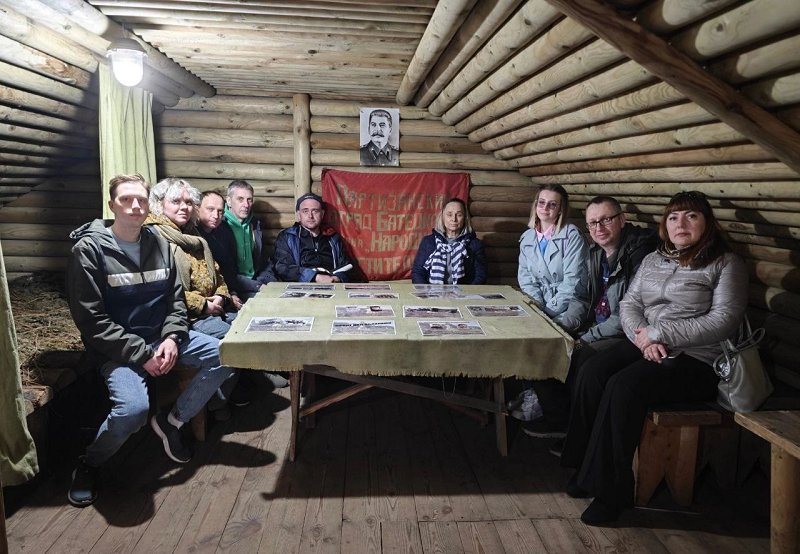 Брянские артисты побывали на «Курской битве», курские посетили «Партизанскую поляну»