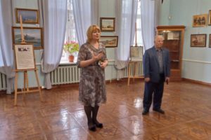 В тютчевском Овстуге открылась выставка «Мир моей Родины» — к юбилею Михаила Решетнёва