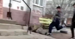 Брянские подростки, жестоко избившие мужчину под запись на видео, «поставлены на профилактический учёт» — полиция