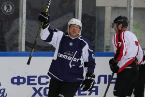 Брянские команды на фестивале хоккея в Сочи претендуют на места во втором десятке