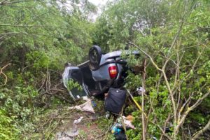 На брянской трассе под Мглином иномарка опрокинулась в кювет, 42-летний водитель погиб