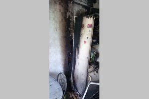 Пожар в Дятьково: горевшая квартира вынудила пожарных эвакуировать весь подъезд пятиэтажки