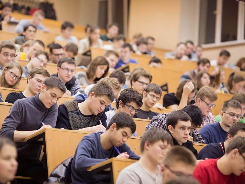 Из системы высшего образования в России исключат понятие «бакалавр»