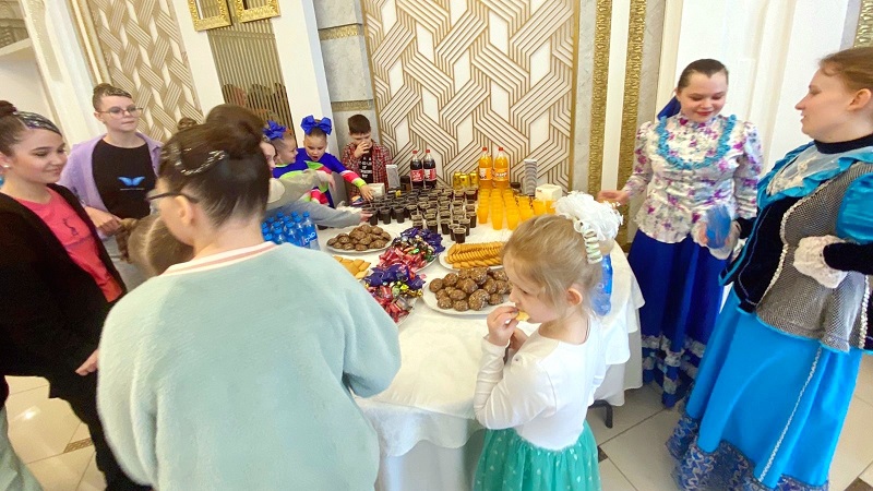 Компания «Брянскпиво» выступила партнёром благотворительного фестиваля для детей с ОВЗ «Ради мира»