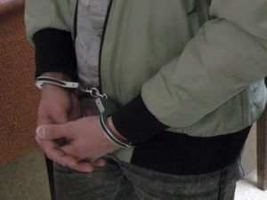 Брянские чекисты задержали наркодилера с крупной партией метадона