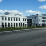 Строительство военного госпиталя в Брянске заморожено, но некоторые работы на стройплощадке продолжаются