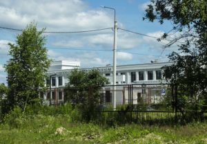 Строительство военного госпиталя в Брянске заморожено, но некоторые работы на стройплощадке продолжаются