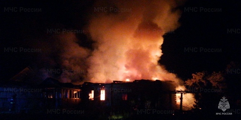 Пожар в Брасово: сгорел жилой дом, жертв нет