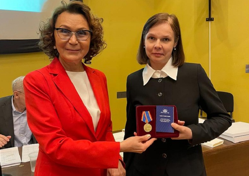 Профессор брянского вуза за научные заслуги награждена юбилейной медалью «300 лет РАН»
