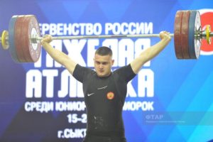 Брянский тяжелоатлет победил на первенстве России в Сыктывкаре
