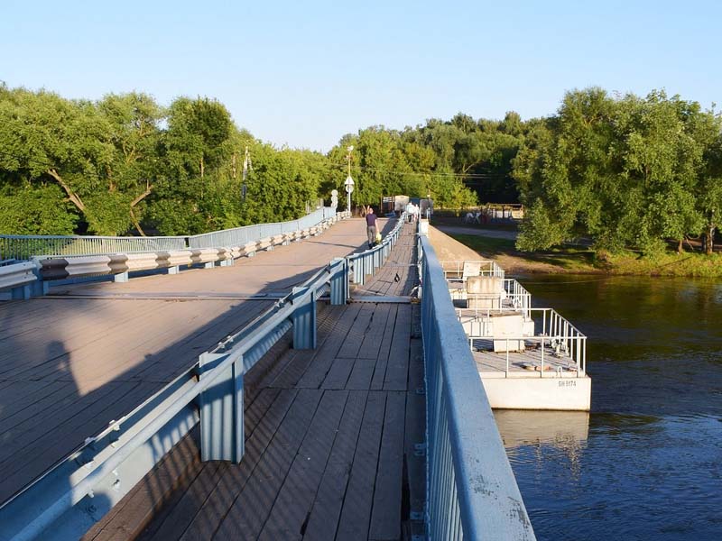 Понтонный мост через Десну в Брянске с 5 июня будет закрыт. Окончательно — на демонтаж