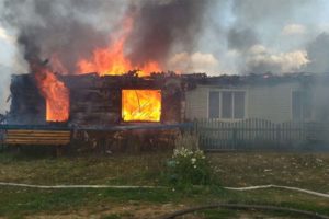 В селе под Севском сгорел жилой дом