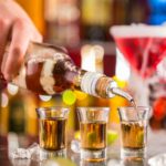 До миллилитра: новые правила учёта крепкого алкоголя действуют с 1 июля для всех заведений общепита