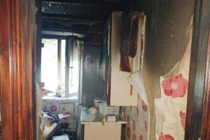В Клинцах выгорела кухня в квартире многоэтажки