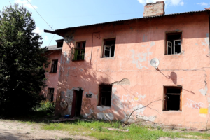 Брянские общественники требуют закрыть доступ к опасным и антисанитарным заброшкам в центре Фокинского района