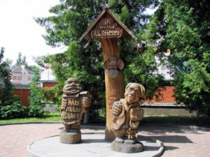 Брянский краеведческий музей распланировал экскурсии по городу на август